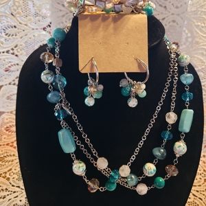 NWOT 3 piece jewelry set!